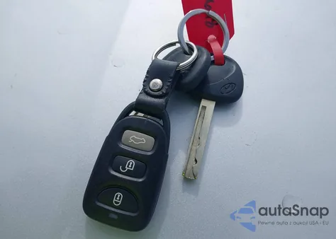 2017 Hyundai Accent Se z USA, uszkodzony, nr VIN KMHCT4AE4HU273853